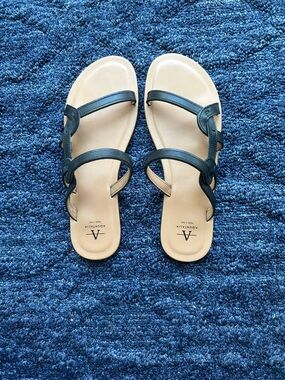 Aquatalia Black Strappy Tan Footbed Slide Sandals Size 8
